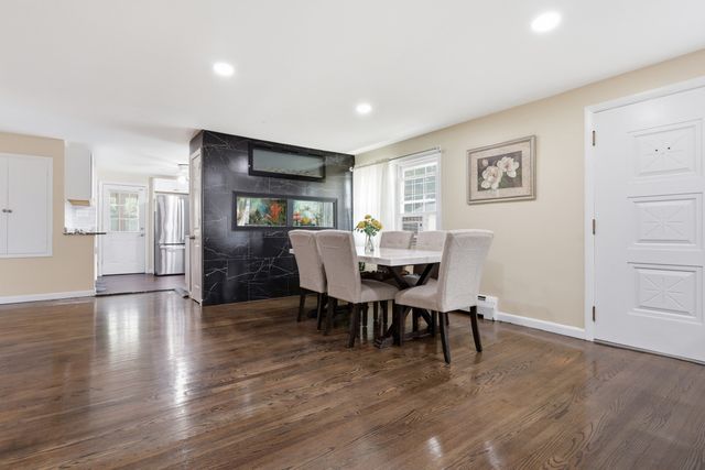 4 Monroe St, Lawrence, MA 01843