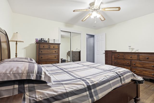 4 Monroe St, Lawrence, MA 01843