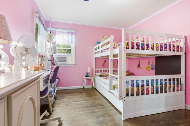 4 Monroe St, Lawrence, MA 01843