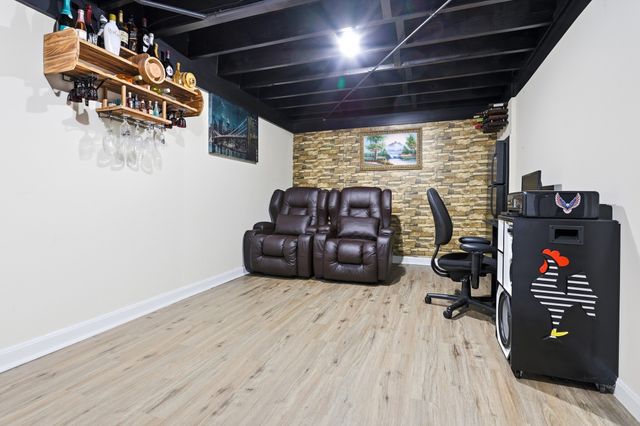 4 Monroe St, Lawrence, MA 01843