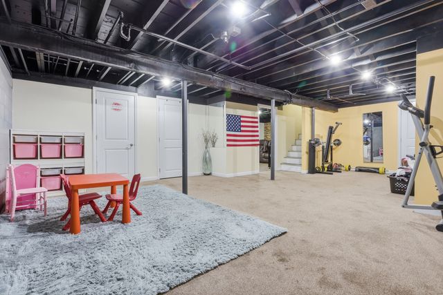 4 Monroe St, Lawrence, MA 01843