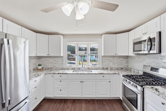 4 Monroe St, Lawrence, MA 01843
