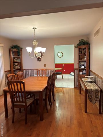 40131 Cucci Drive, Sterling Heights, MI 48313