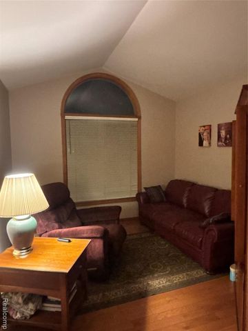 40131 Cucci Drive, Sterling Heights, MI 48313