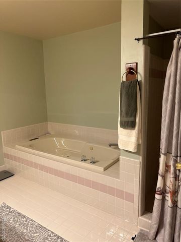 40131 Cucci Drive, Sterling Heights, MI 48313