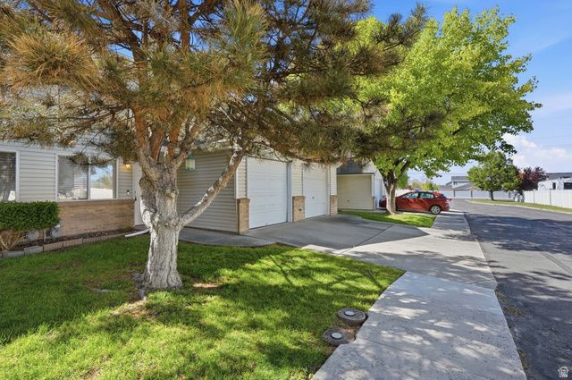 3134 S BUENA VERDE LN, Magna, UT 84044