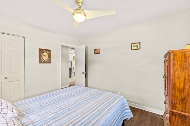 105 E Roberts Rd, Portland, TN 37148
