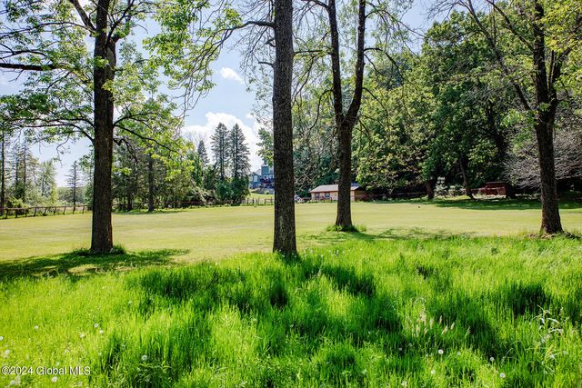 62 Kaydeross Park Road, Saratoga Springs, NY 12866