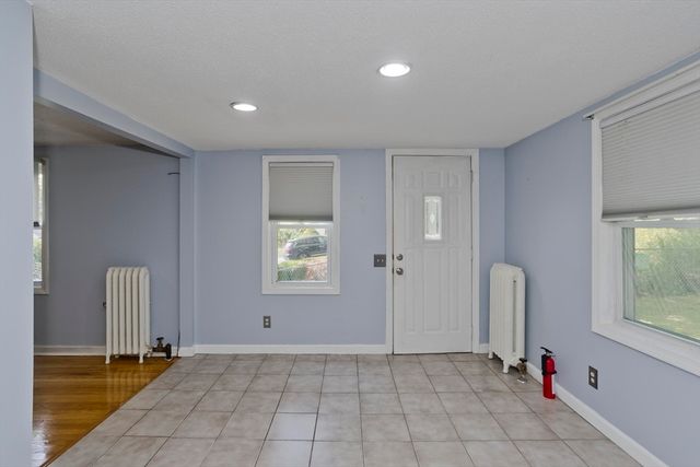 39 Bridge St, Monson, MA 01057