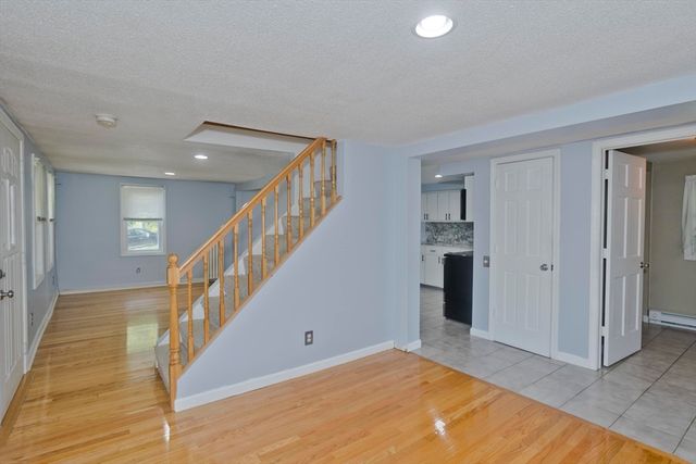 39 Bridge St, Monson, MA 01057