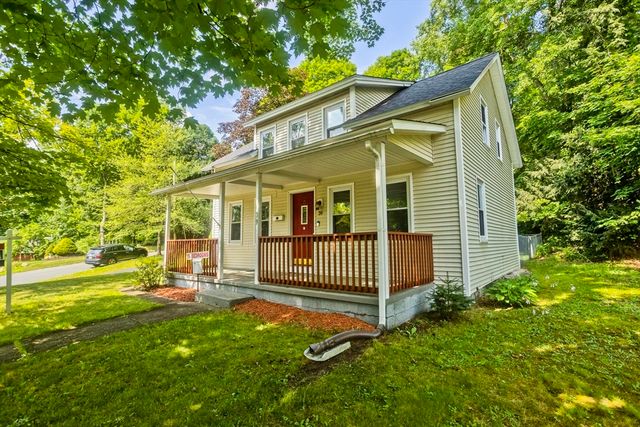 39 Bridge St, Monson, MA 01057