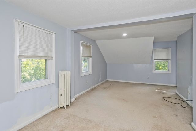 39 Bridge St, Monson, MA 01057