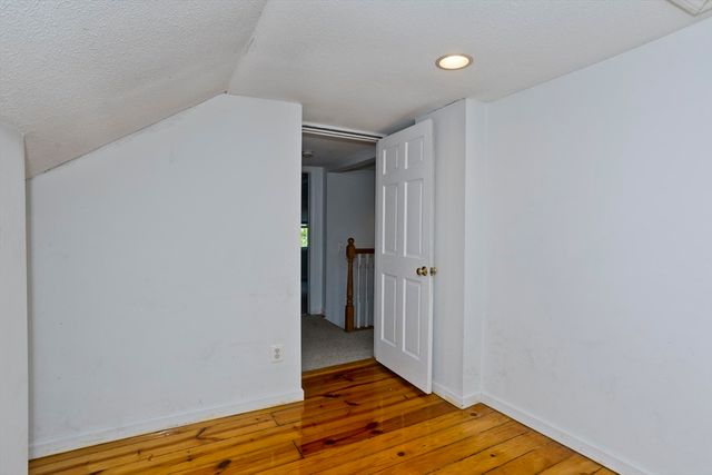 39 Bridge St, Monson, MA 01057