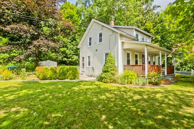 39 Bridge St, Monson, MA 01057