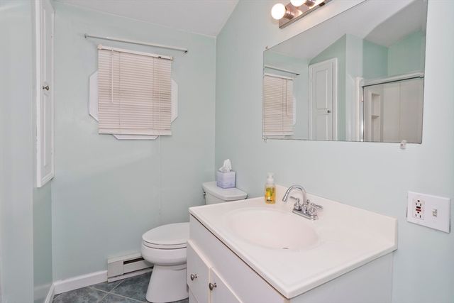 39 Bridge St, Monson, MA 01057