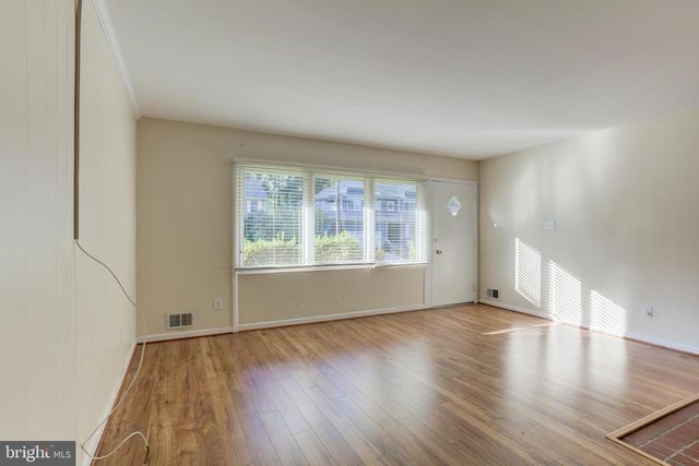 107 YEONAS DR SE, Vienna, VA 22180