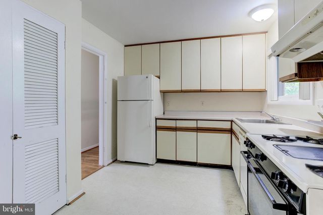 107 YEONAS DR SE, Vienna, VA 22180