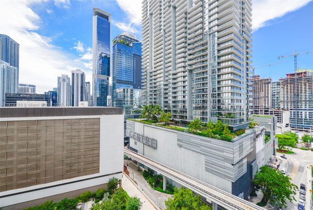 31 SE 6th St 1807, Miami, FL 33131