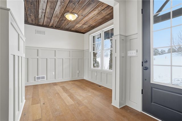 103 Vista Ct, Lancaster Twp, PA 16037