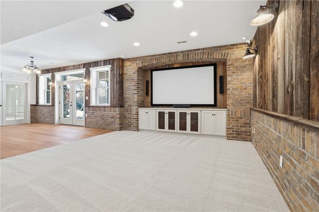 103 Vista Ct, Lancaster Twp, PA 16037