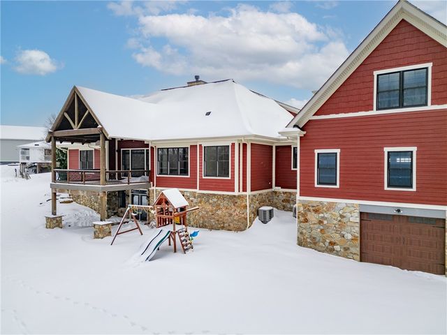 103 Vista Ct, Lancaster Twp, PA 16037