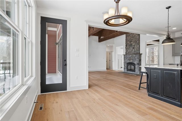 103 Vista Ct, Lancaster Twp, PA 16037