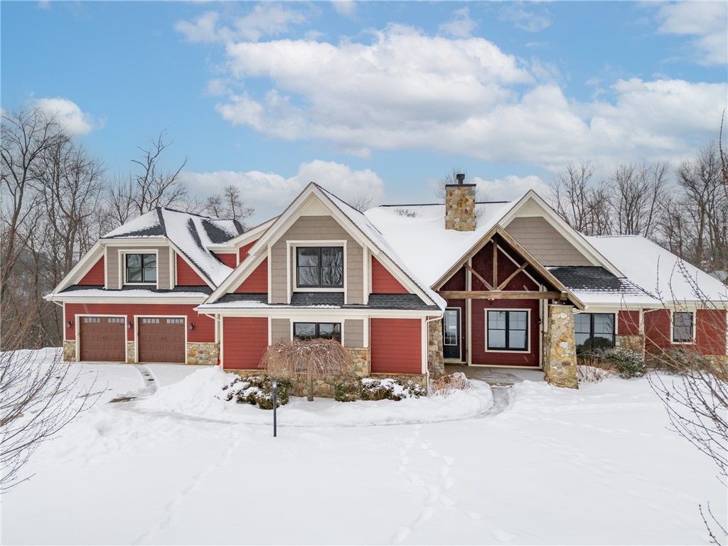 103 Vista Ct, Lancaster Twp, PA 16037