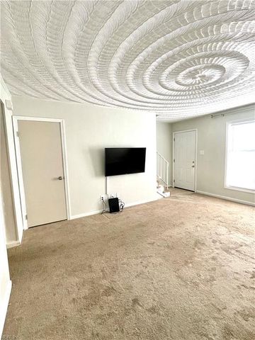 401 21st St Apt 2, Virginia Beach, VA 23451