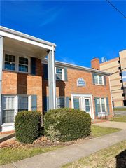 401 21st St Apt 2, Virginia Beach, VA 23451
