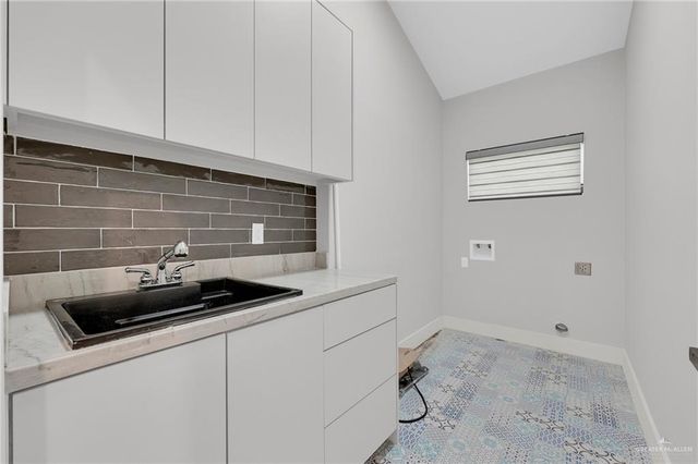 3005 N Alyna Avenue, Edinburg, TX 78541