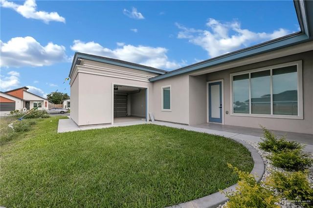 3005 N Alyna Avenue, Edinburg, TX 78541