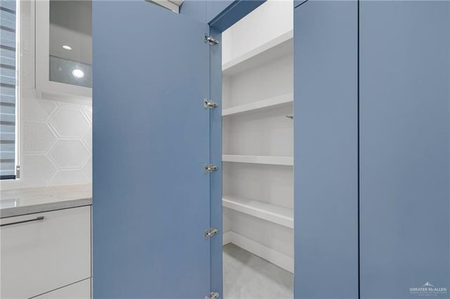 3005 N Alyna Avenue, Edinburg, TX 78541