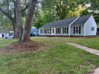 7127 Lea Wood Lane, Charlotte, NC 28227