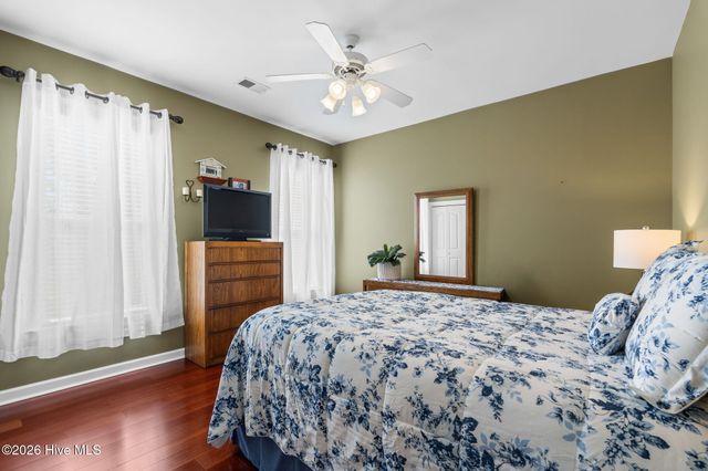 693 Donmovin Court NW, Calabash, NC 28467