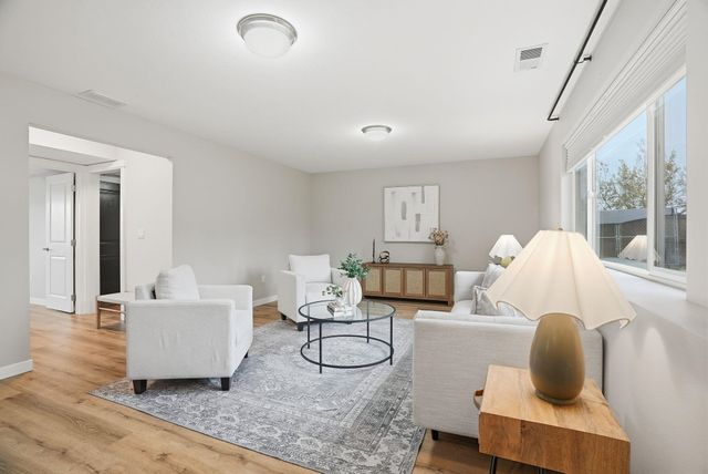 14 E Lindsey Ln, Spokane, WA 99208