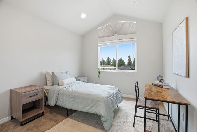 14 E Lindsey Ln, Spokane, WA 99208