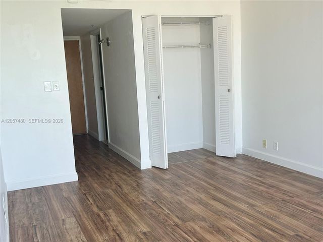 7601 E Treasure Dr 2104, North Bay Village, FL 33141