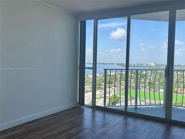 7601 E Treasure Dr 2104, North Bay Village, FL 33141