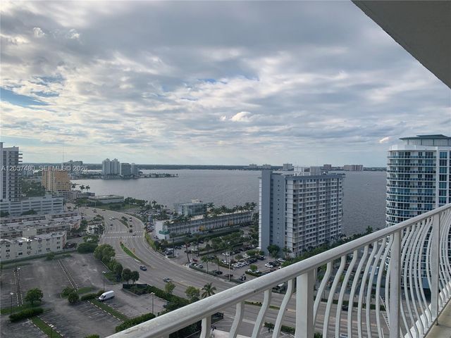 7601 E Treasure Dr 2104, North Bay Village, FL 33141