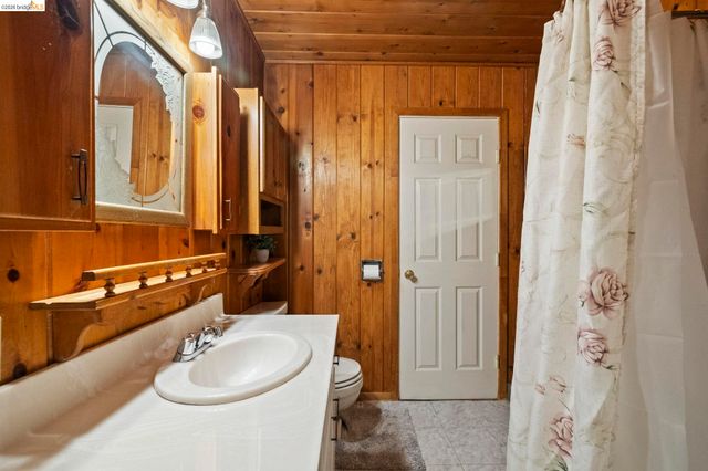 20836 Hiki Pl., Mi Wuk Village, CA 95346