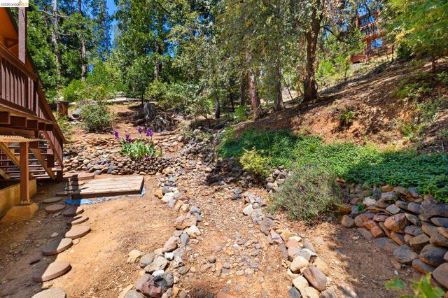 20836 Hiki Pl., Mi Wuk Village, CA 95346