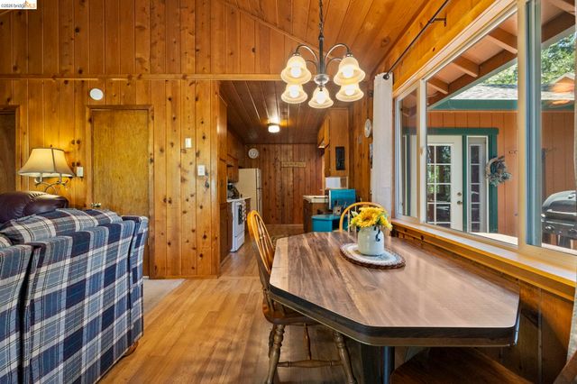 20836 Hiki Pl., Mi Wuk Village, CA 95346