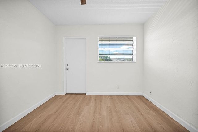 1301 N 12 3B, Hollywood, FL 33019