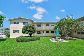 1301 N 12 3B, Hollywood, FL 33019