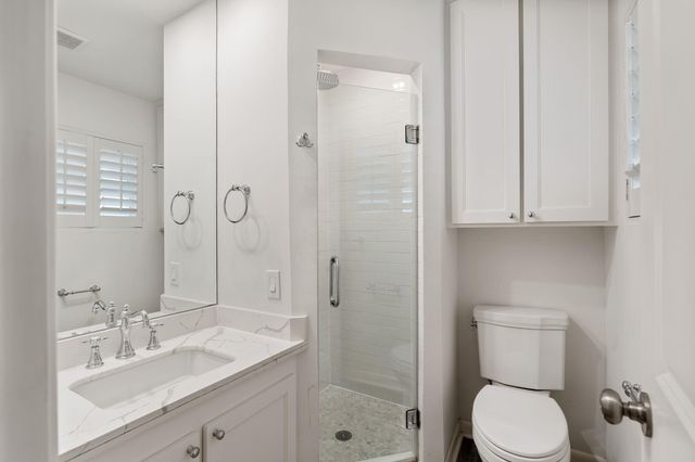 6225 Locke Lane, Houston, TX 77057