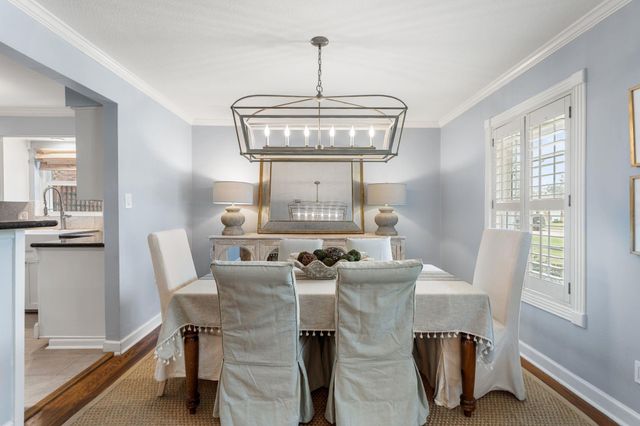 6225 Locke Lane, Houston, TX 77057