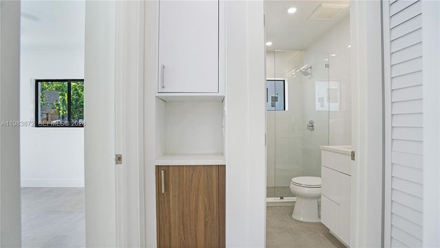 1119 W Las Olas Blvd 1, Fort Lauderdale, FL 33312