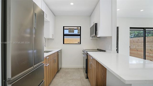 1119 W Las Olas Blvd 1, Fort Lauderdale, FL 33312