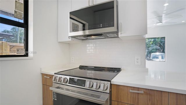 1119 W Las Olas Blvd 1, Fort Lauderdale, FL 33312