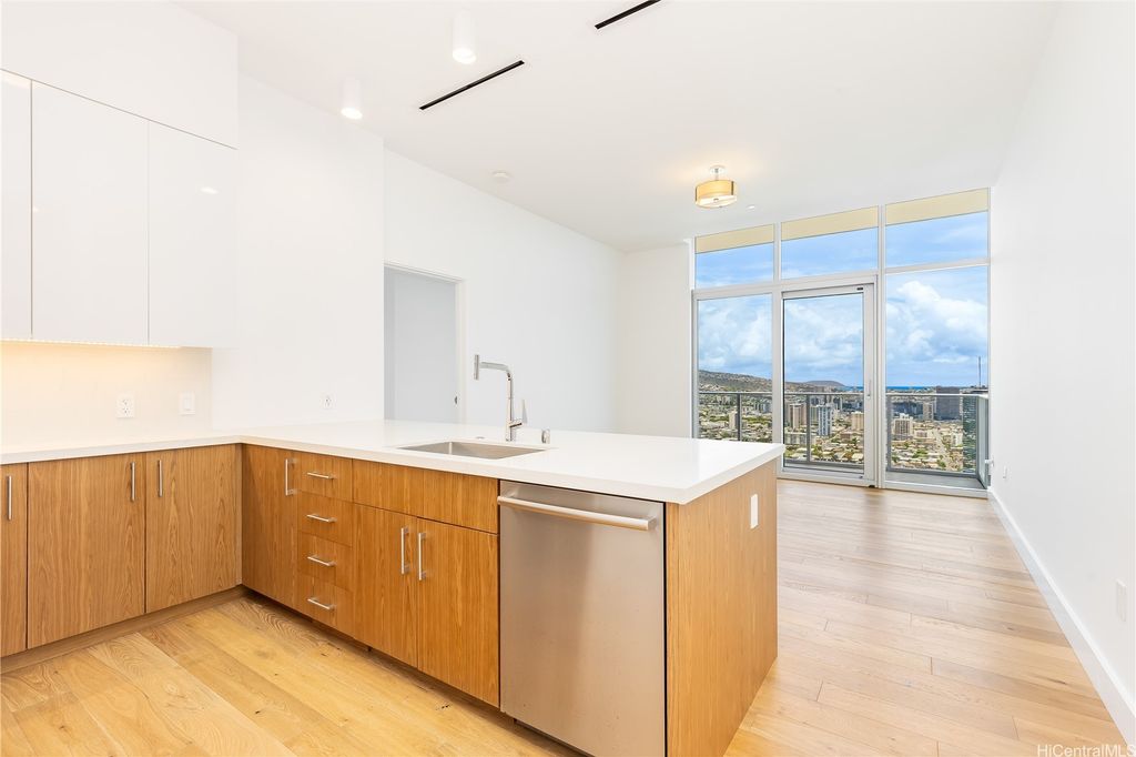 629 Keeaumoku Street 4105, Honolulu, HI 96814